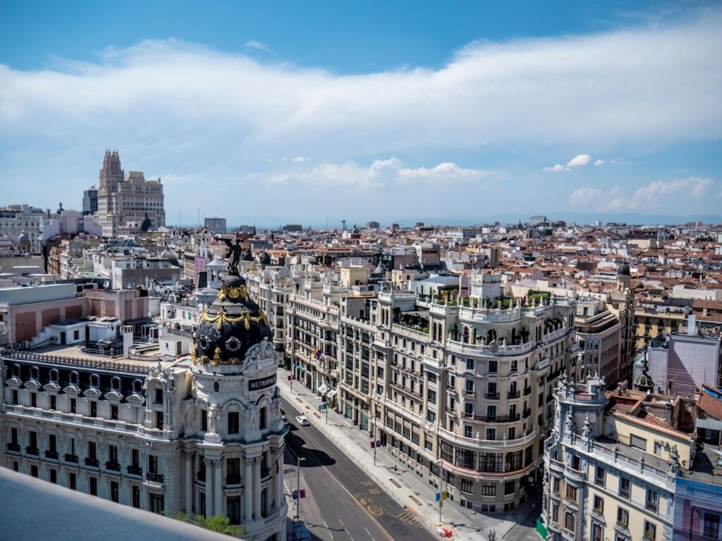 Documents immobiliers et fiscaux pour un propriétaire non-résident en Espagne en 2026